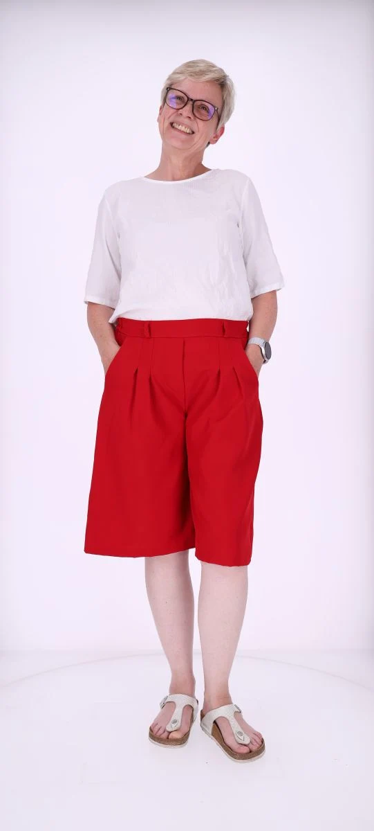 Splash of Color Damen Shorts knielang