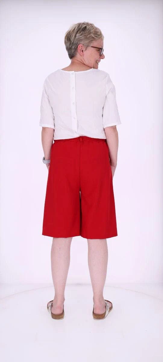 Splash of Color Damen Shorts knielang