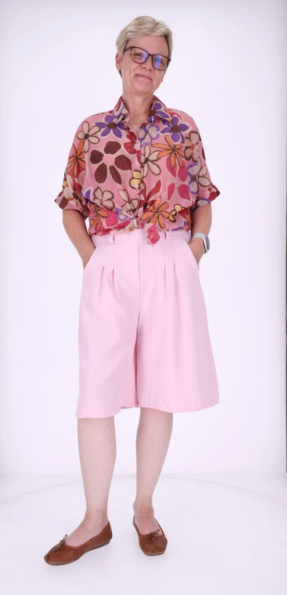 Splash of Color Damen Shorts knielang