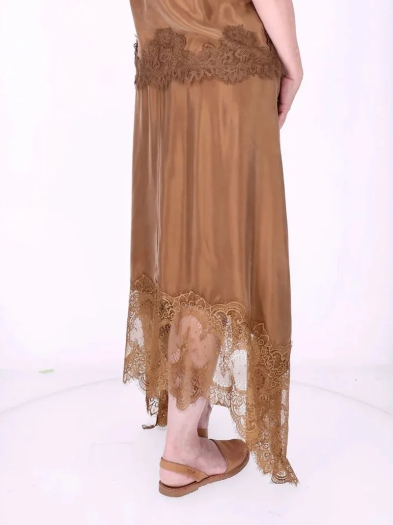 Damen Midi-Rock mit Spitzenkante und asymmetrischem Saum – Camel
