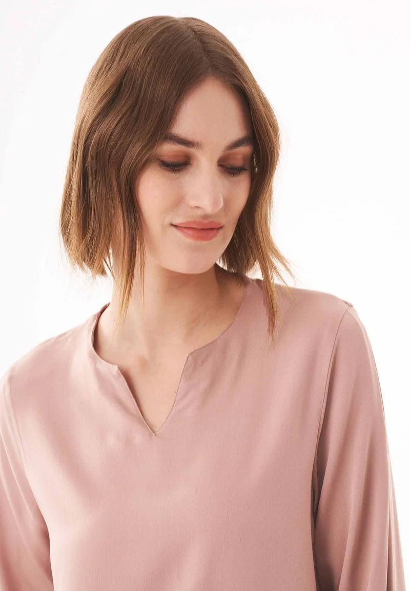 Bluse aus LENZING™ ECOVERO™