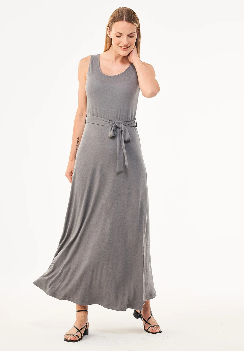 Jerseykleid aus REPREVE™ und LENZING™ ECOVERO™