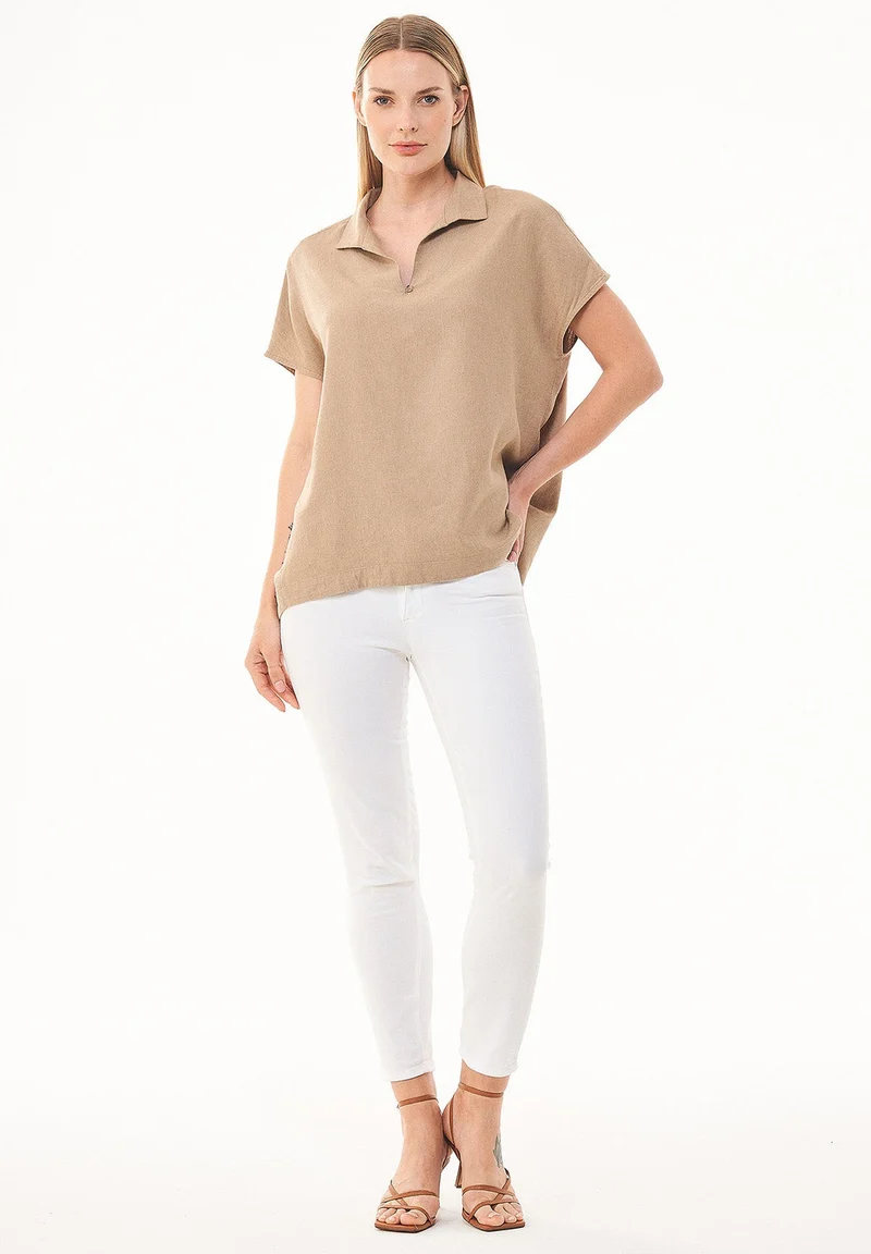 Bluse aus LENZING™ ECOVERO™ und Leinen