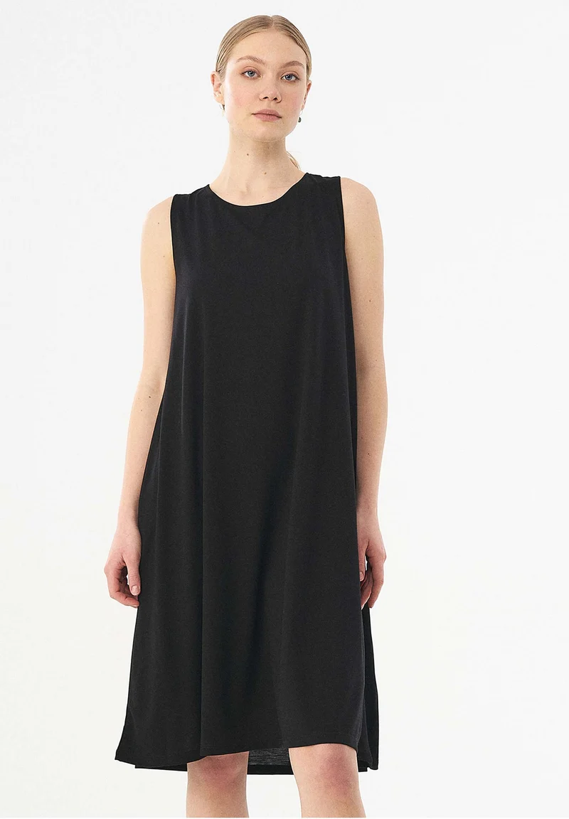 Jerseykleid aus REPREVE® und LENZING™ ECOVERO™