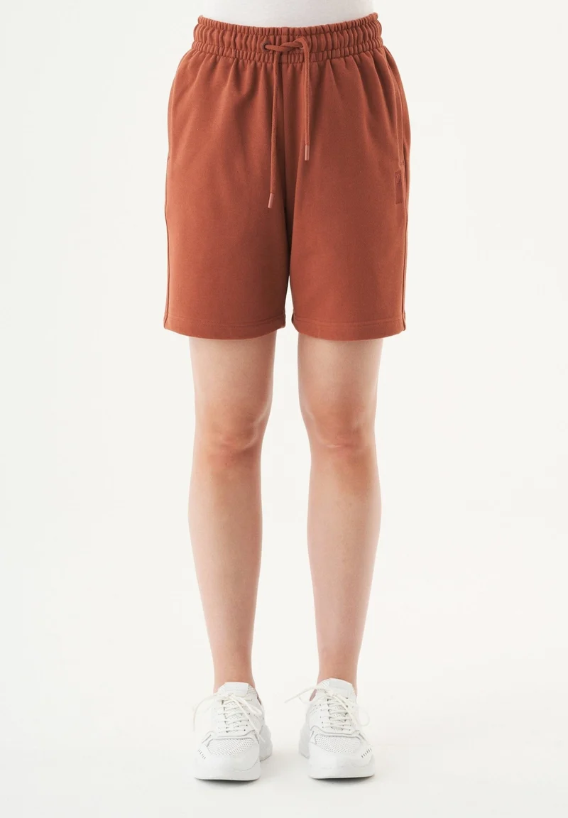 SHEYMA Sweatshorts aus Bio-Baumwolle