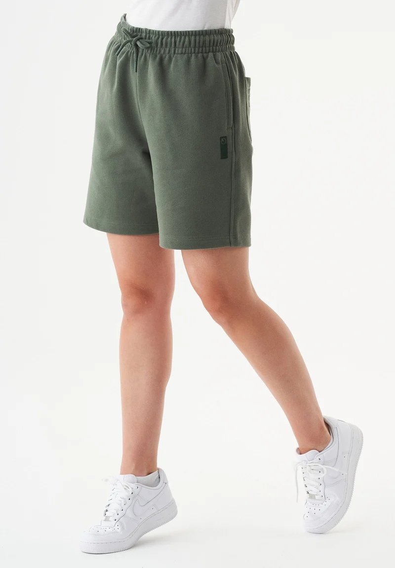 SHEYMA Sweatshorts aus Bio-Baumwolle