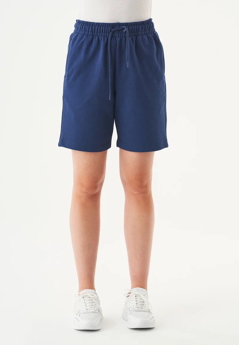 SHEYMA Sweatshorts aus Bio-Baumwolle
