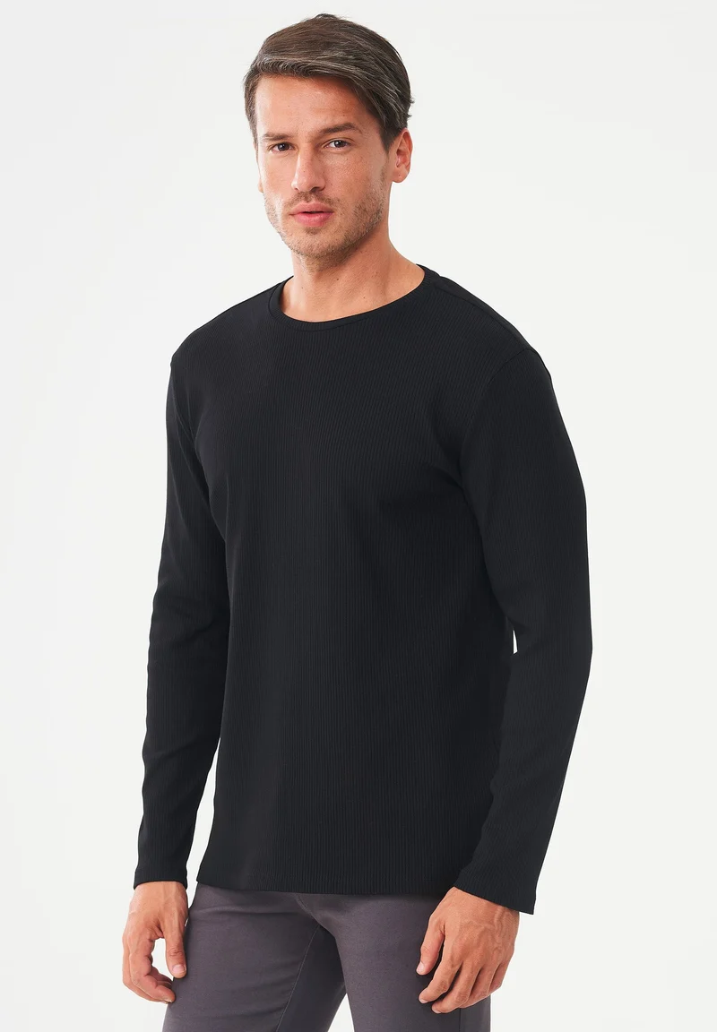 Geripptes Langarmshirt aus Bio-Baumwolle