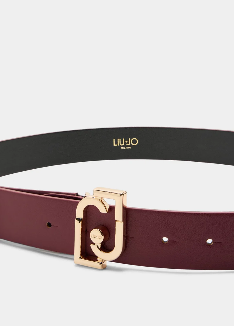 Belt with logo buckle