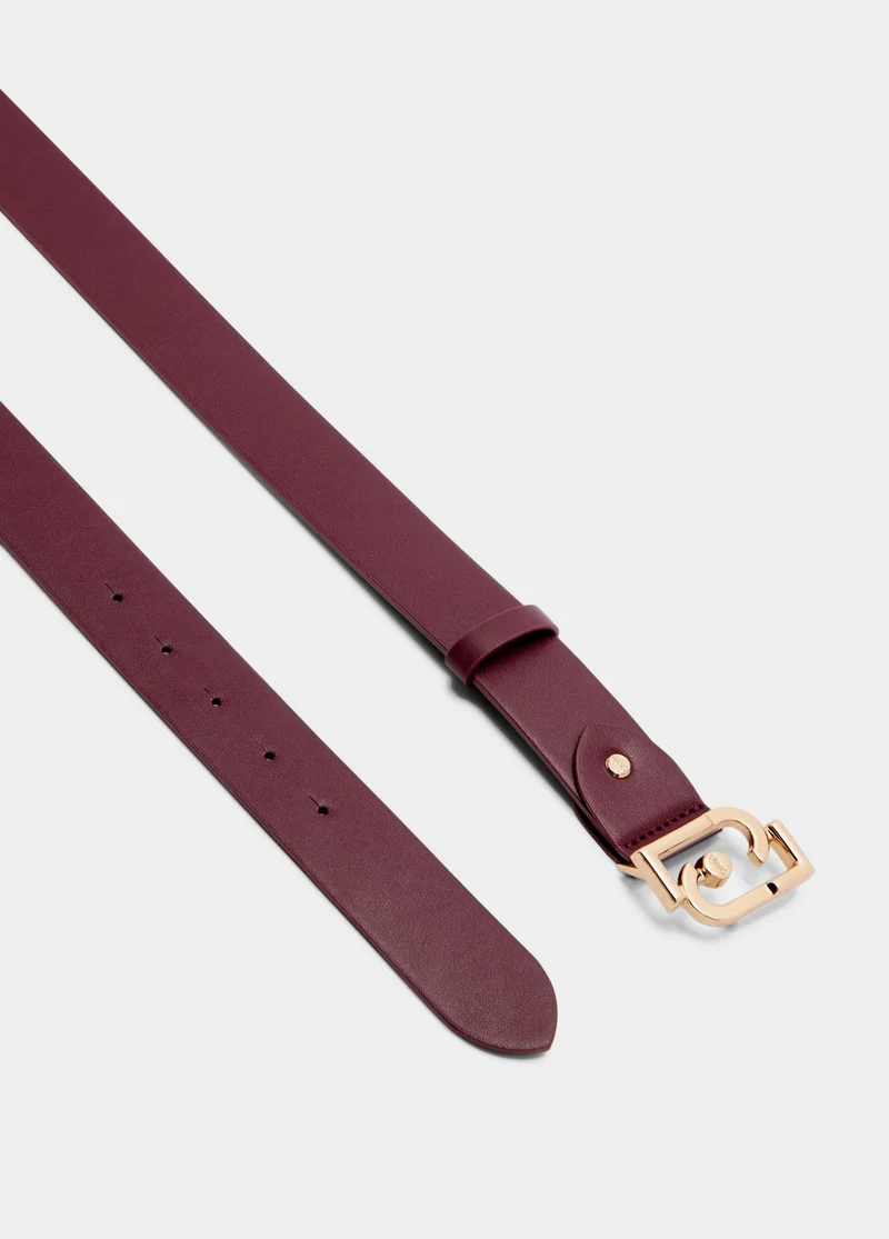 Belt with logo buckle