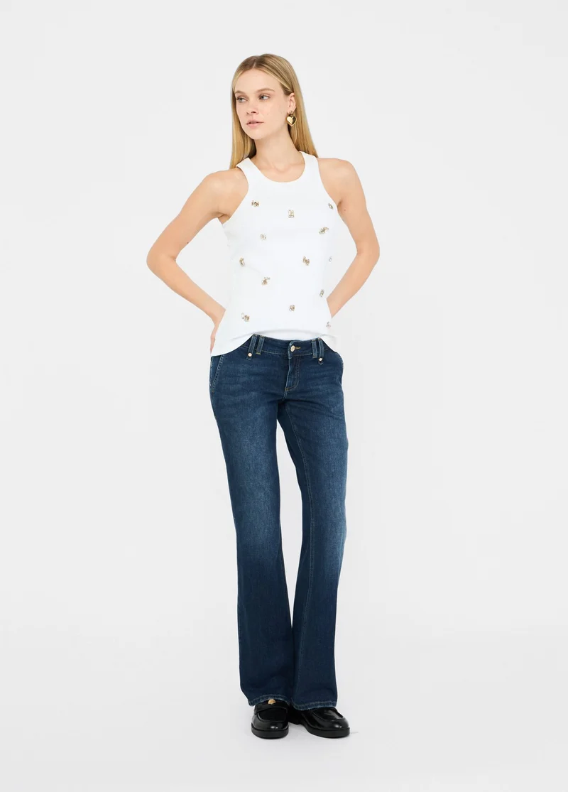 Low-rise bootcut jeans