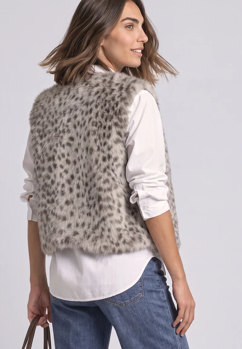 Fake Fur Vest w. AOP, clay sand