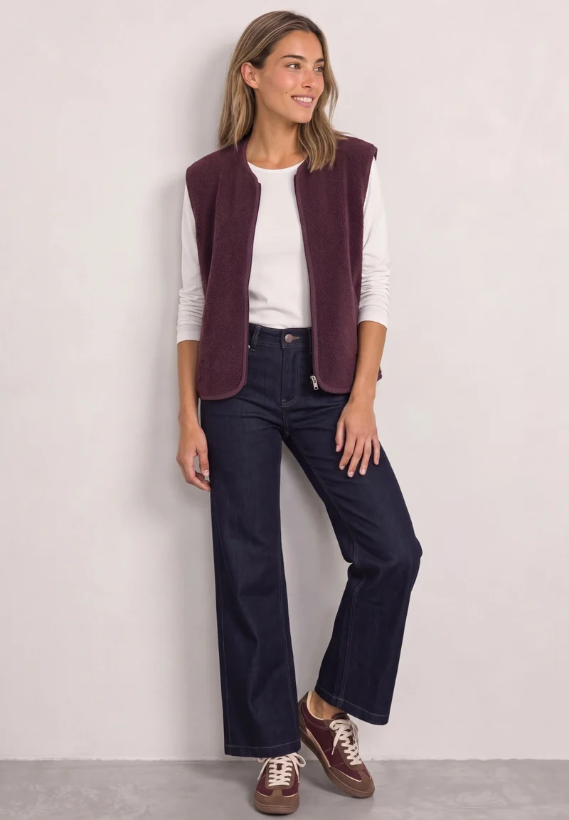 Short Teddy Vest w. Corduroy D, rustic rouge