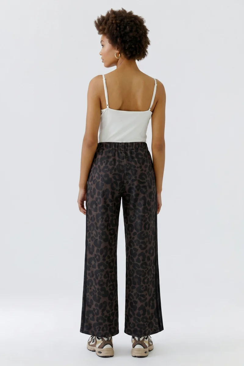 Hose, dk brown grey