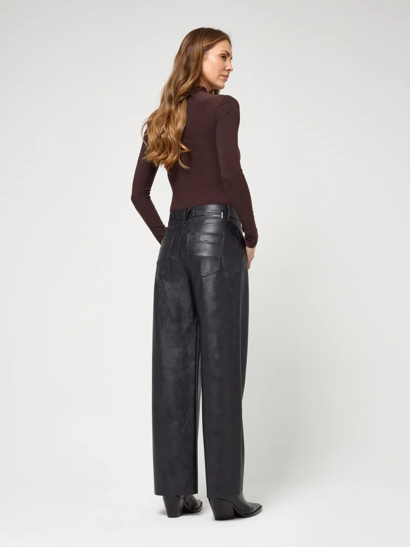 94CARLOTTA, black