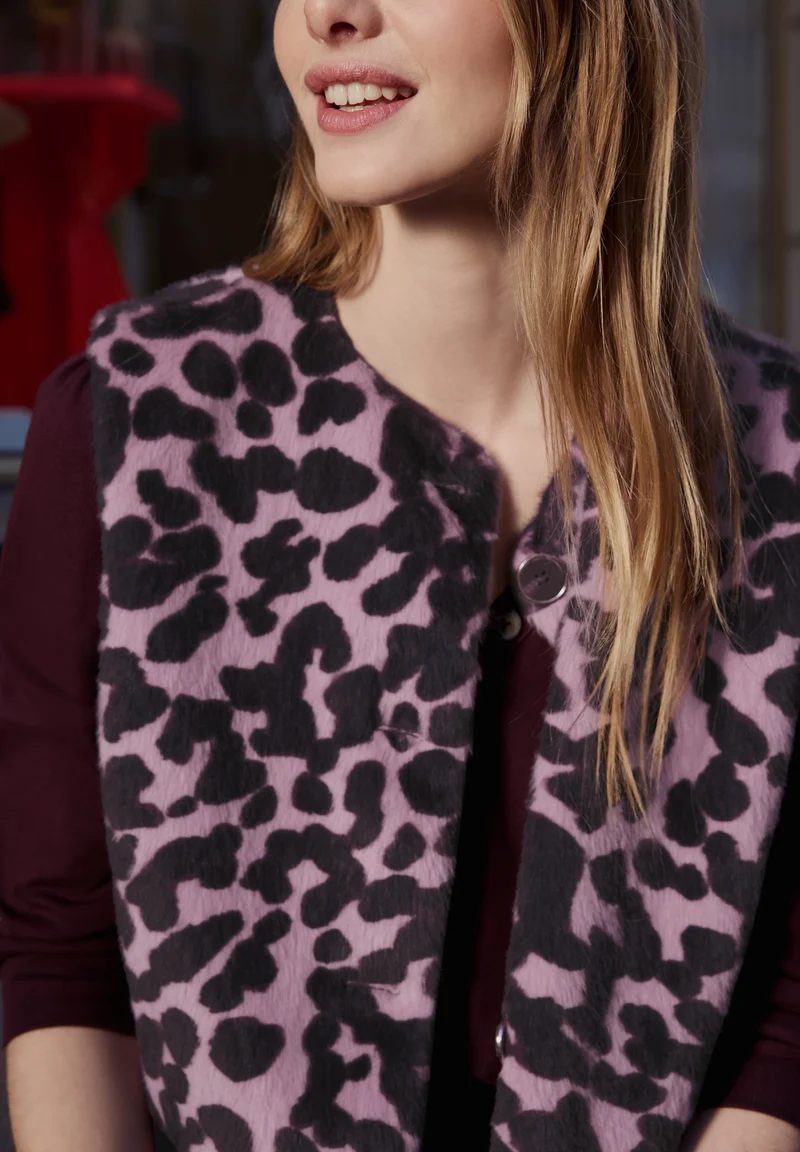 Studio Leo Fake Fur Vest, pearly rose