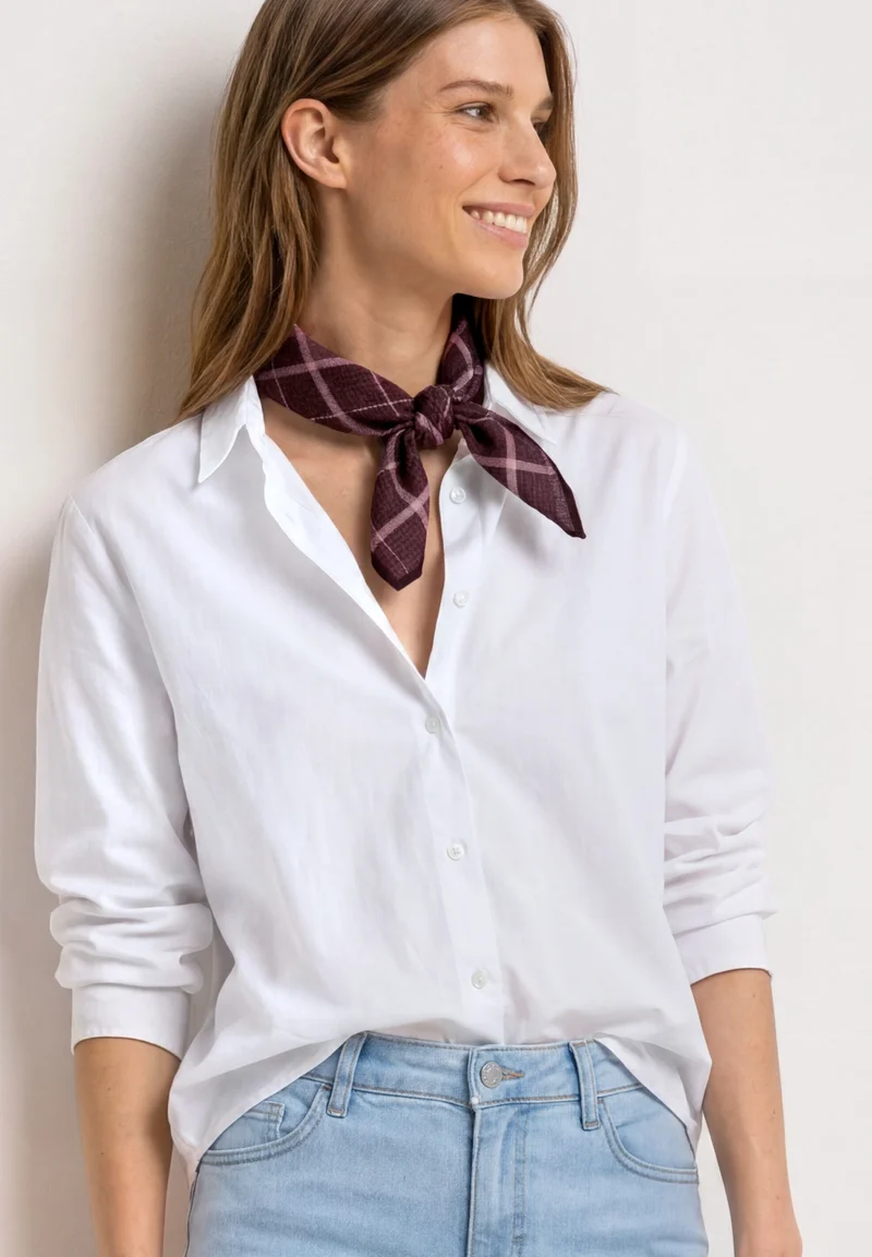 Check Bandana Square, rustic rouge