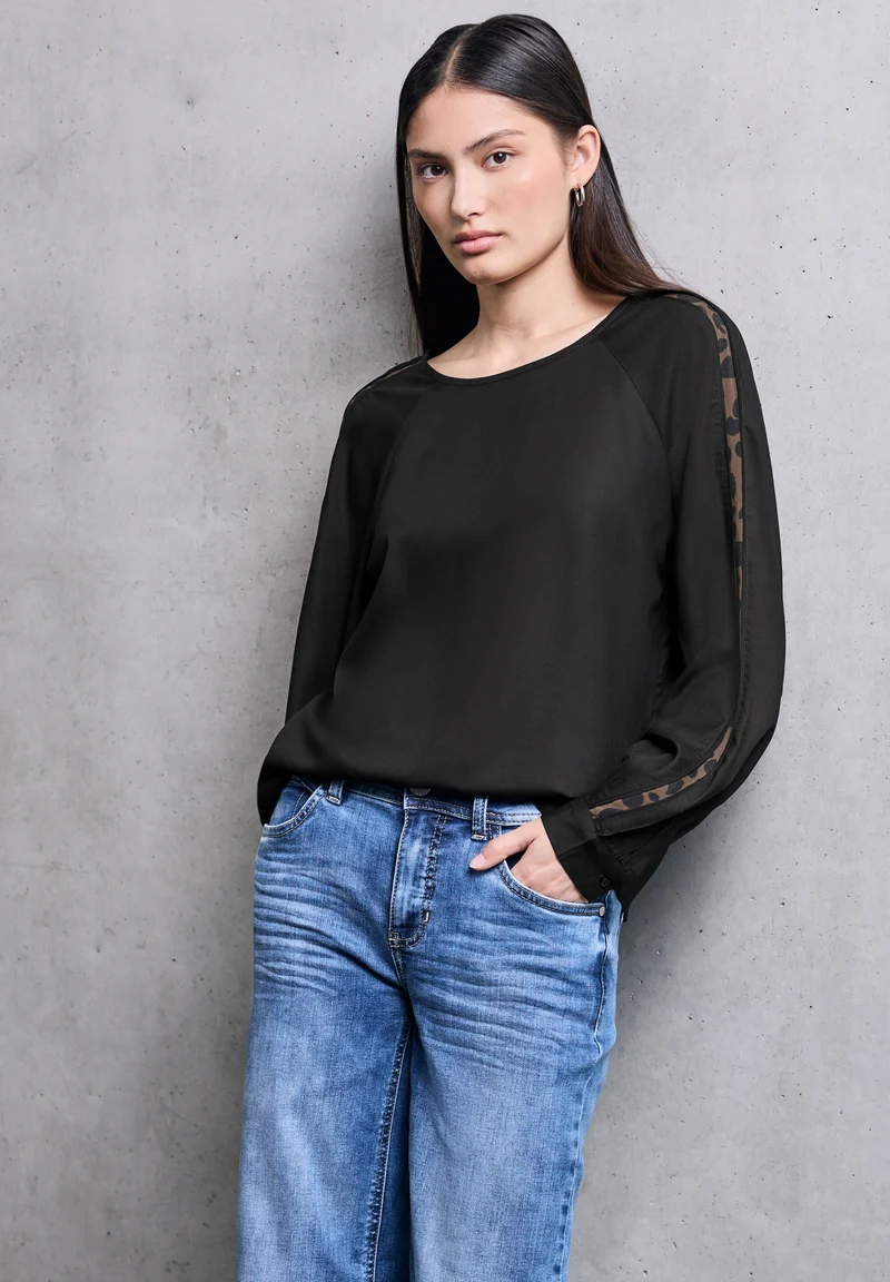 Raglan roundneck blouse w inse, Black
