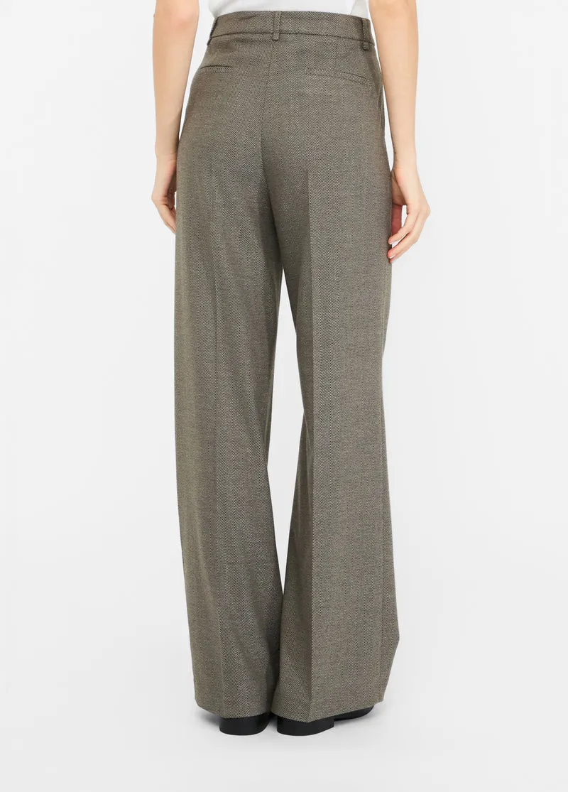 Straight Trousers with Crease