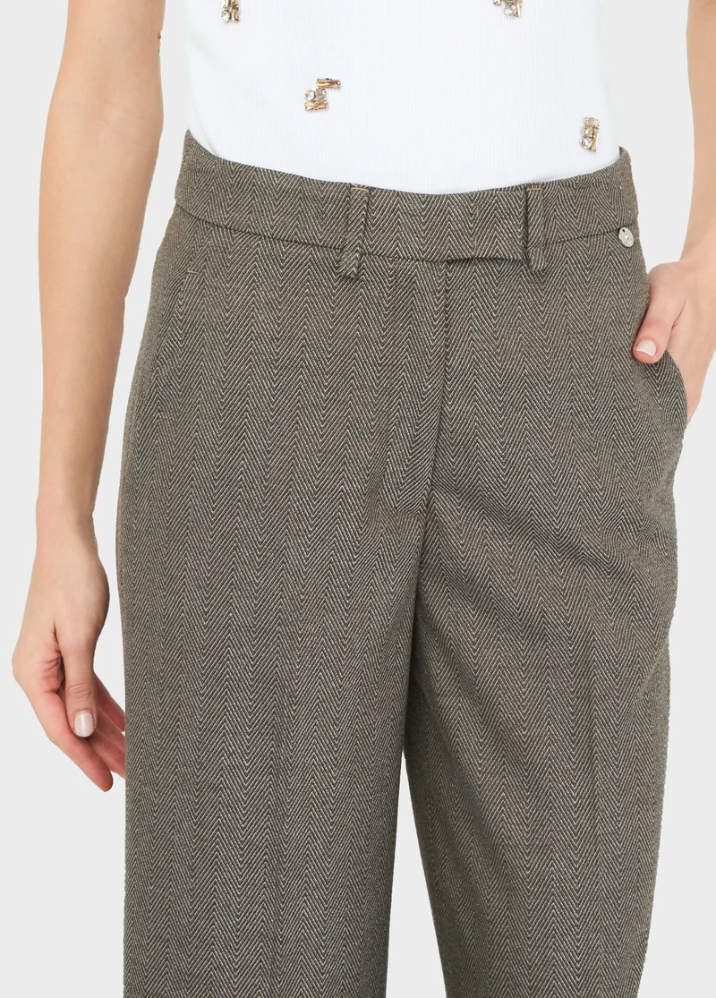 Straight Trousers with Crease