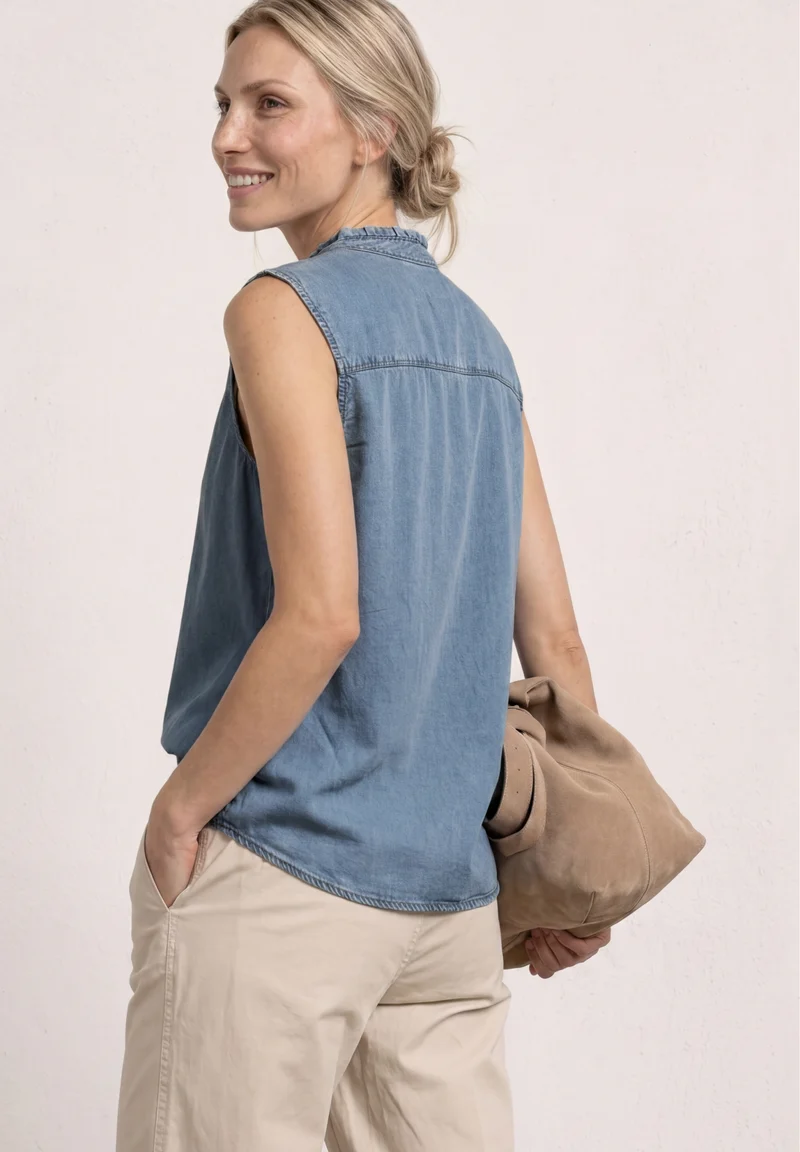 Style,Blouse ruffles,light blu, Light Blue Washed