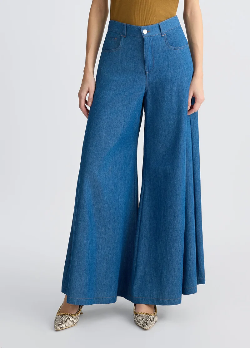 Flared Jeans