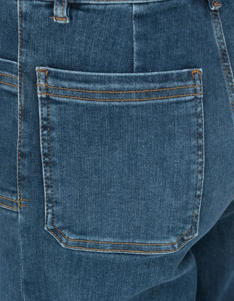 High-Rise Wide-Leg Jeans mit aufgesetzten Taschen