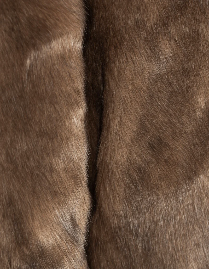 Faux-Fur Kurzmantel