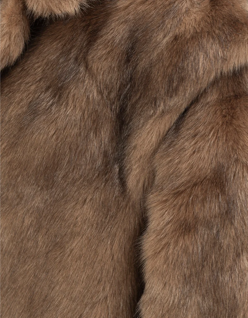 Faux-Fur Kurzmantel