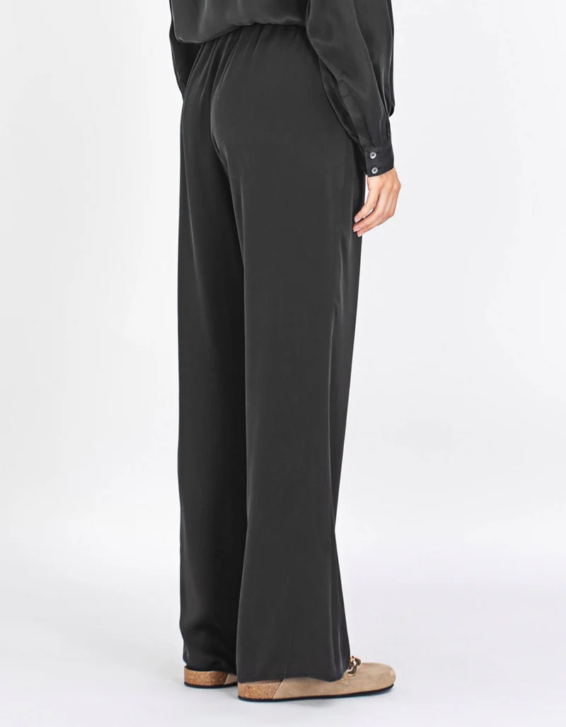 Wide-Leg Seiden-Hose Bella