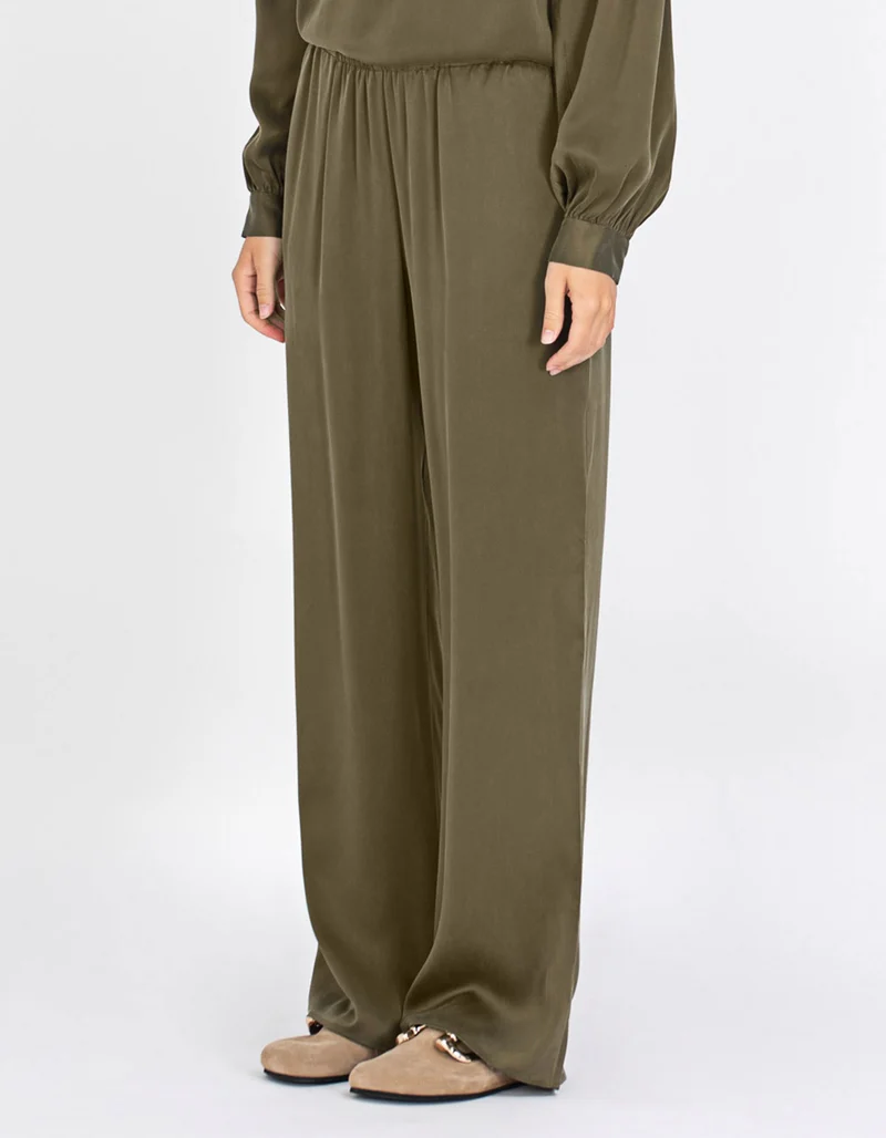 Wide-Leg Seiden-Hose Bella