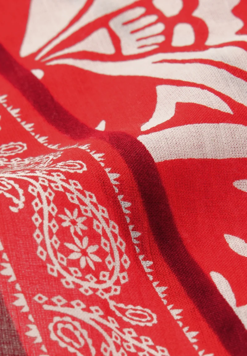 Diamond Bandana with Bead, chili red