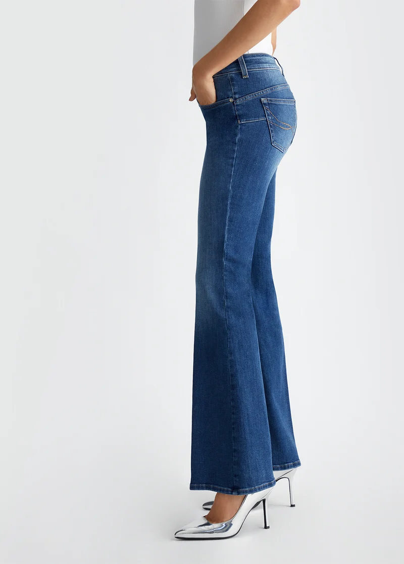 Stretch flared jeans