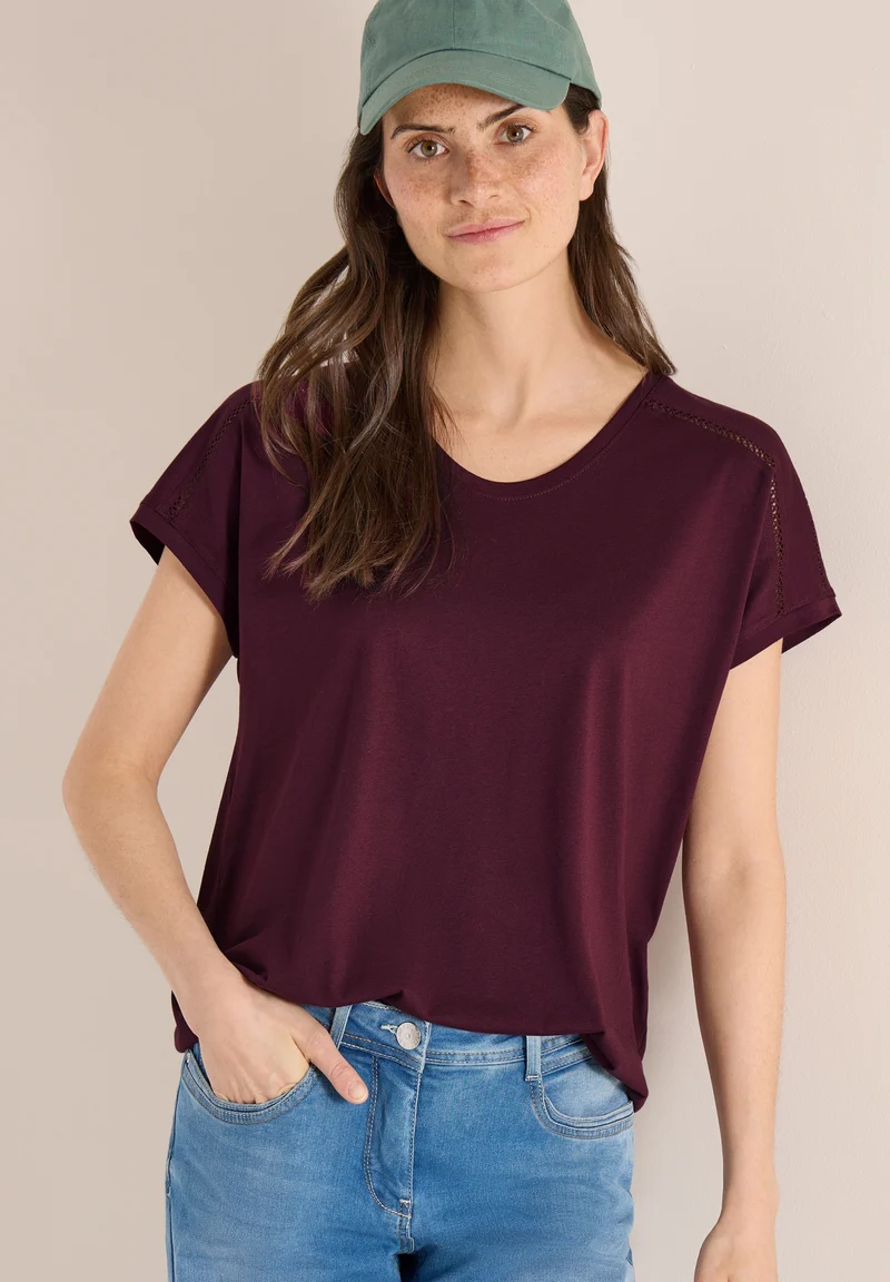 NOS Solid Lace Shoulder T-Shir, sweet grape red