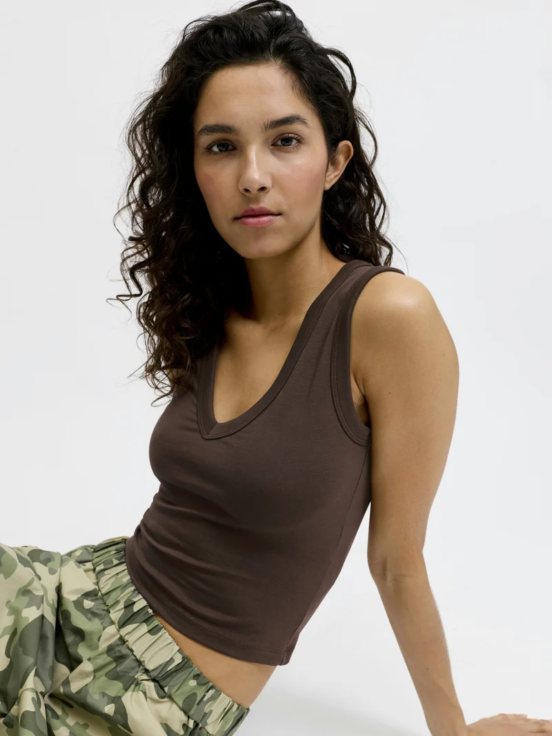 JXGIGI STR SL VNECK TOP JRS EXP, Demitasse