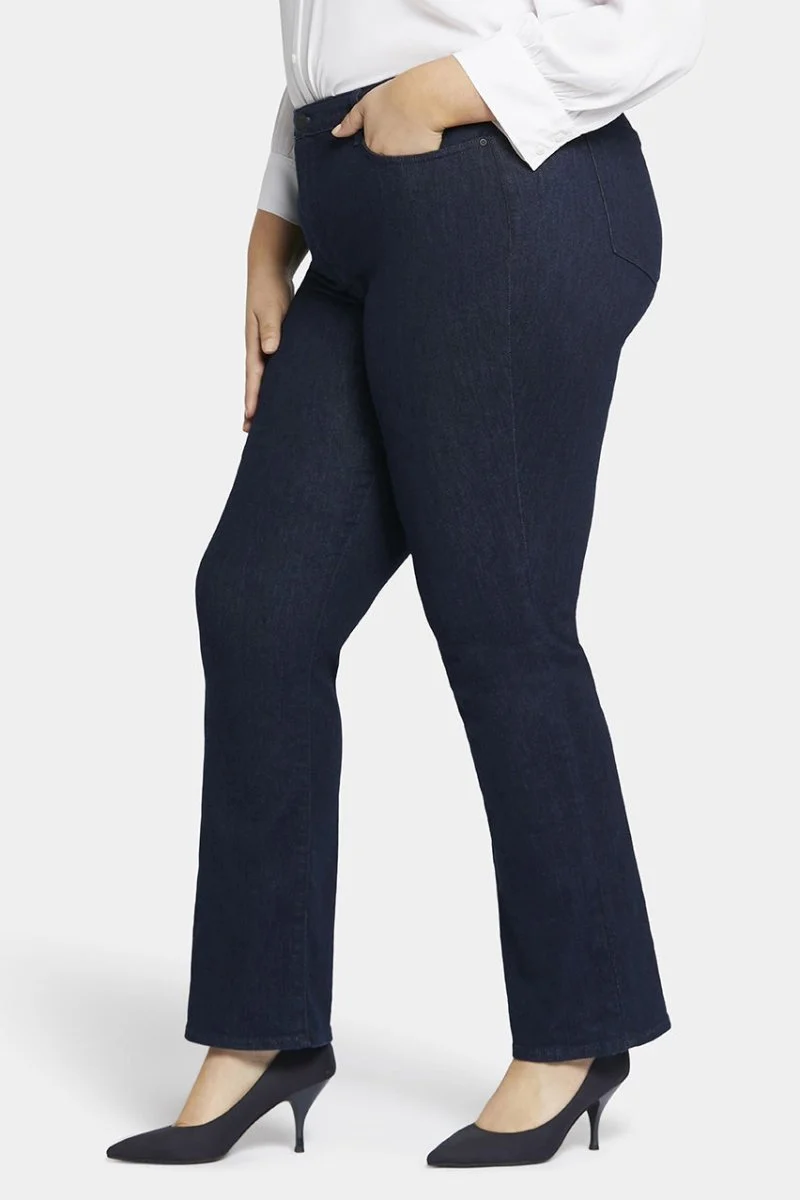 Barbara Bootcut Dunkelblauem Premium Denim (Plus) | Rinse