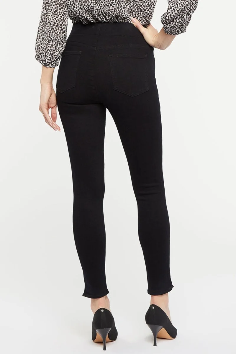 Pull-On Skinny Ankle Schwarzem SpanSpring™ Denim | Black