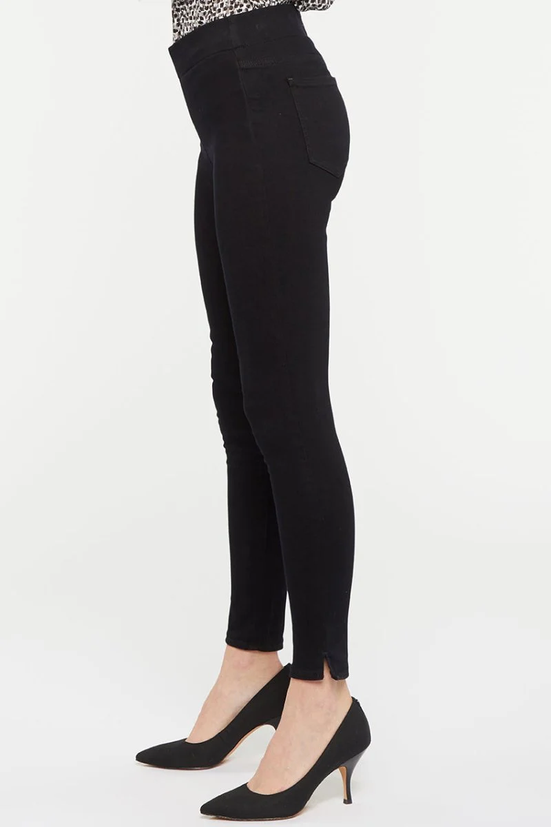 Pull-On Skinny Ankle Schwarzem SpanSpring™ Denim | Black