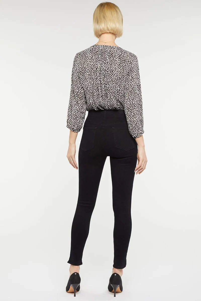 Pull-On Skinny Ankle Schwarzem SpanSpring™ Denim | Black