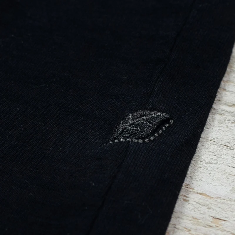 Knitted Crew Neck T-Shirt Black/Indigo
