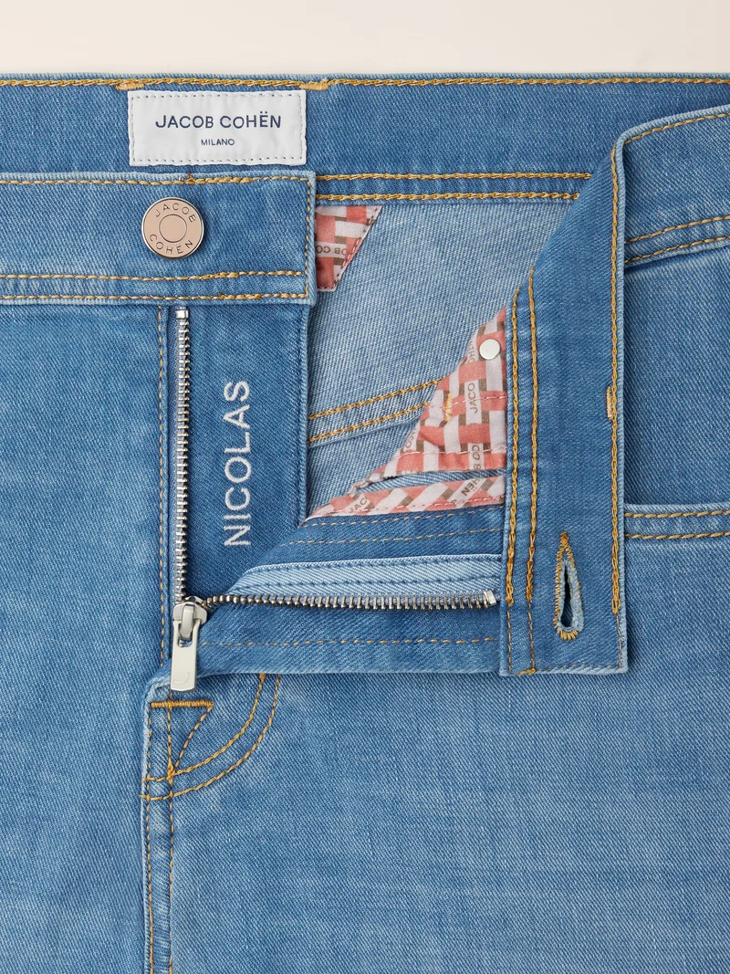 Nicolas – Bermudas in power stretch denim