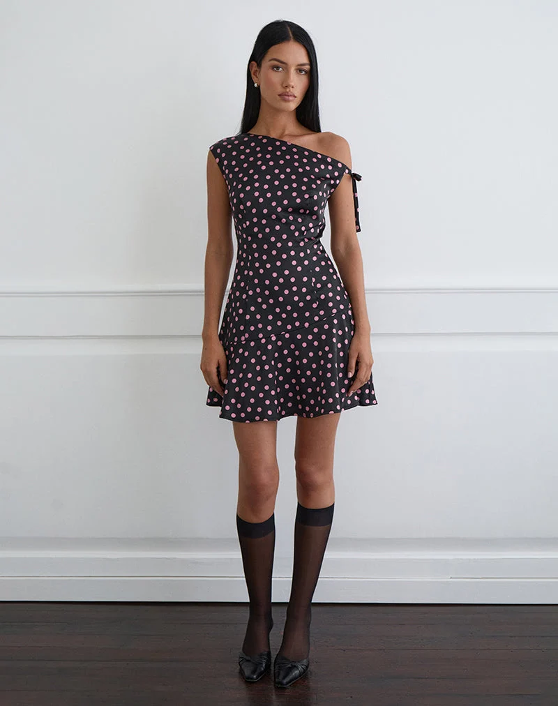 Maribel Minikleid aus schwarzem Satin mit rosa Polka-Punkten