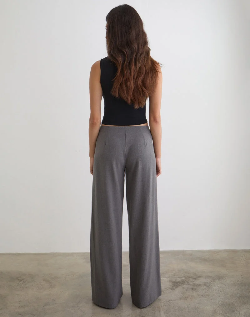 Diomira Hose in Grau mit Krawatte