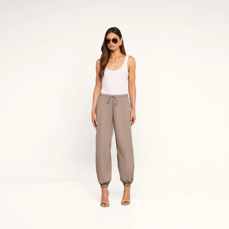 Mariko Jogger