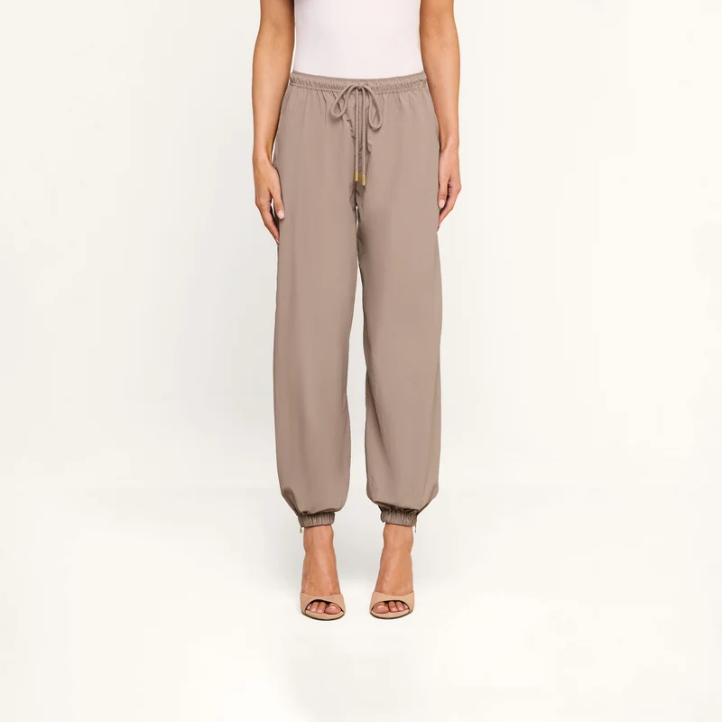 Mariko Jogger
