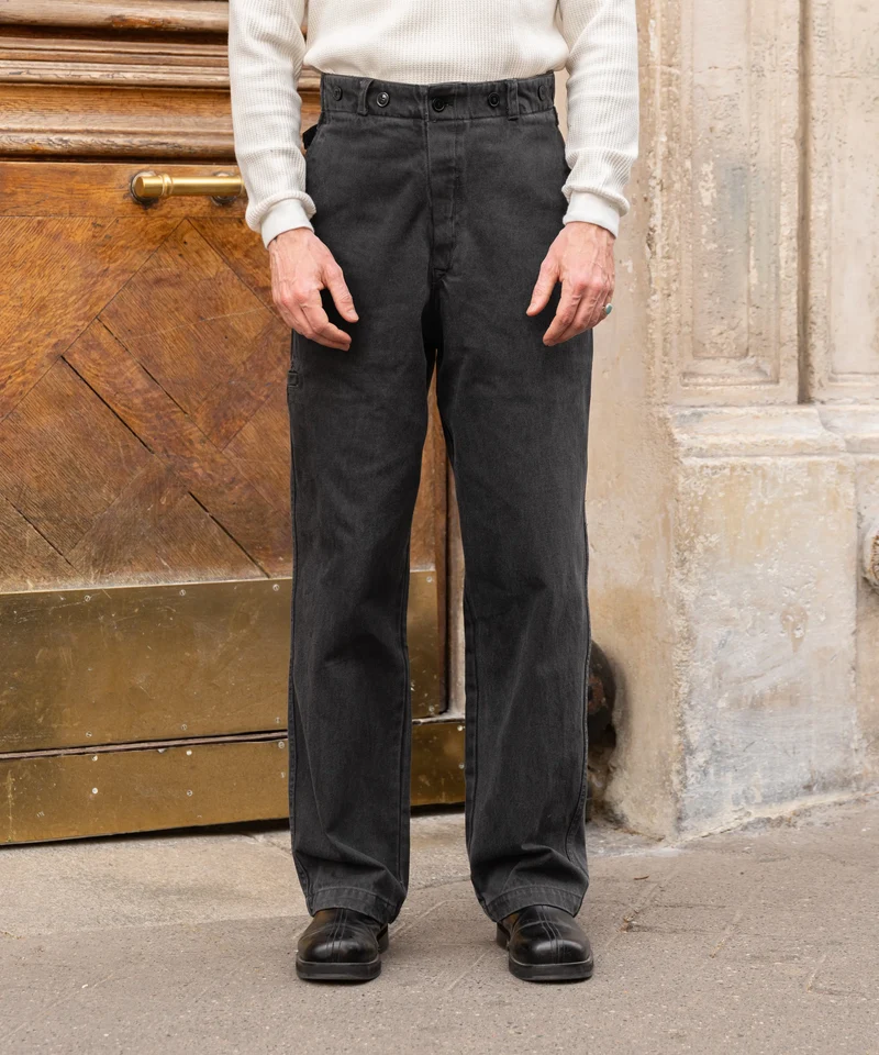 THE BUCKLE BACK PANTS
