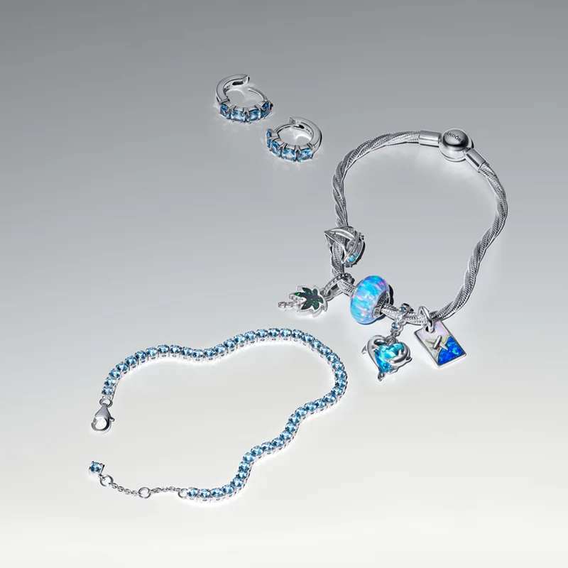 Pandora Moments 925 Sterling Silver Blue Murano Glass Dolphins Dangle Charm 793924C01