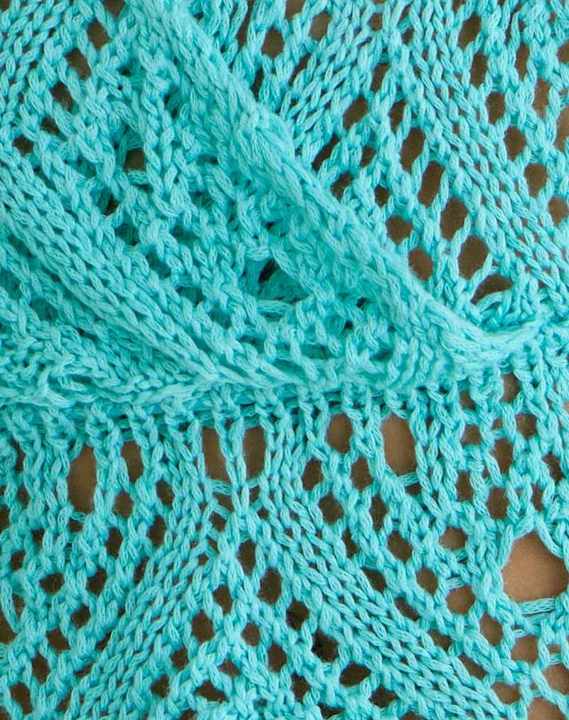 Allyne-Haltertop aus Häkelstrick in Aqua Sky