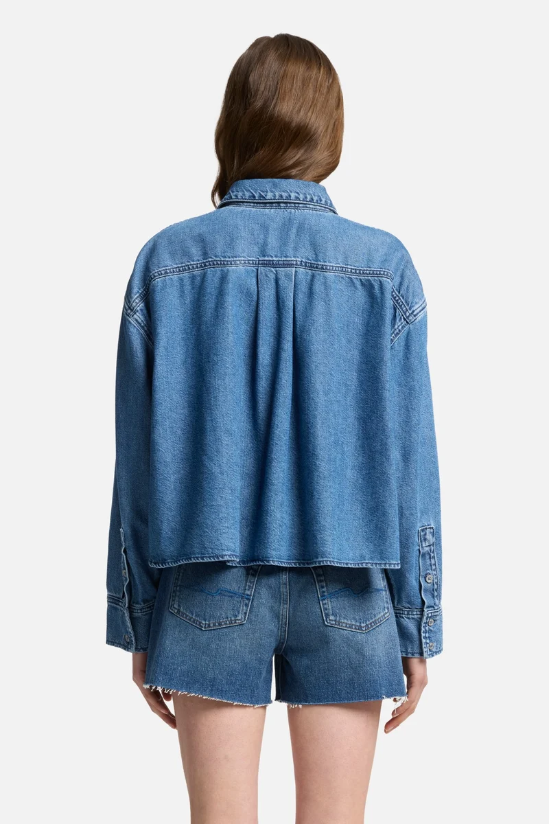 Weightless Nina Cropped Shirt in Hilo