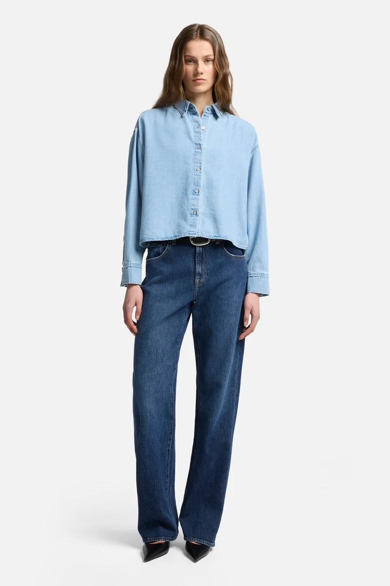 Weightless Nina Cropped Shirt in Hana